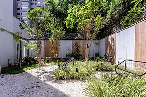 Moderno-Pinheiros -AC - Brazilian Corner