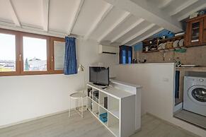 Via Laura - cozy studio