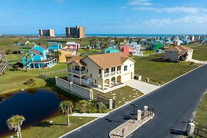 Huge Vacation Home! Community Boardwalk to the Beach
