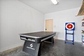 Huge Vacation Home! Community Boardwalk to the Beach