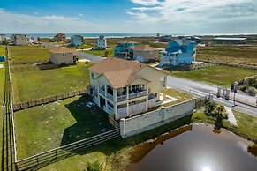 Huge Vacation Home! Community Boardwalk to the Beach