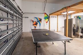 Sunrise Paradise - Pet Friendly! Community Pool!