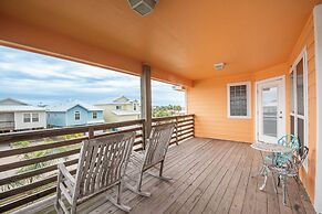 Sunrise Paradise - Pet Friendly! Community Pool!