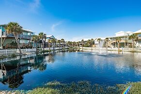 Sunrise Paradise - Pet Friendly! Community Pool!