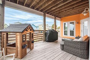 Sunrise Paradise - Pet Friendly! Community Pool!