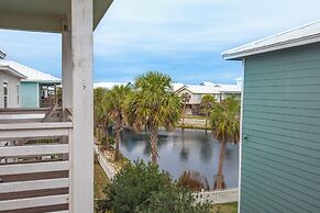 Sunrise Paradise - Pet Friendly! Community Pool!