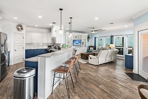 Sunrise Paradise - Pet Friendly! Community Pool!