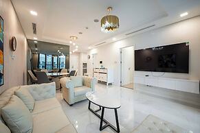 THE MANOR Centre Point