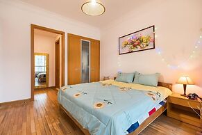 THE MANOR Premier Residence