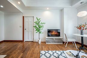 THE MANOR Premier Residence