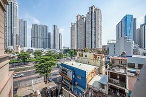 THE MANOR Premier Residence