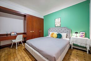 THE MANOR Premier Residence