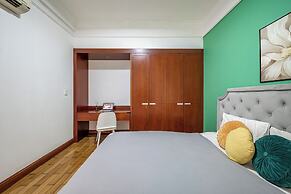 THE MANOR Premier Residence