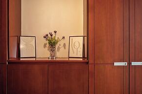 THE MANOR Premier Residence