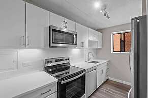 Global Luxury Suites Brookline Village