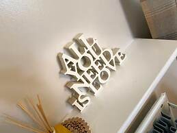 Idyllic Cottage Sleeps 4 pet Friendly