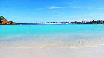 Cabo Frio Beach House Hostel