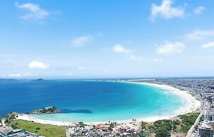 Cabo Frio Beach House Hostel