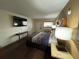 The Derby Inn and Suites