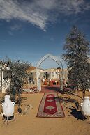 Desert Lodge luxury camp