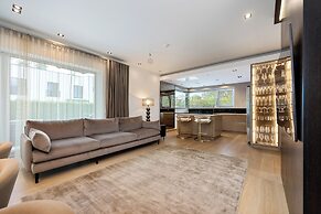 Magnolia House - Indoor Pool and Sauna