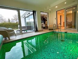 Magnolia House - Indoor Pool and Sauna
