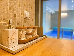 Magnolia House - Indoor Pool and Sauna