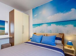 Zadar Lavish and Luxurious Apartment With Private Pool