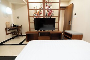 ARA Gem Hotel