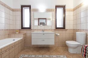 Villa La Fata With 3 Bedrooms and 3 Bathrooms