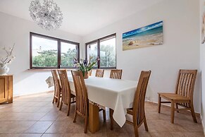 Villa La Fata With 3 Bedrooms and 3 Bathrooms