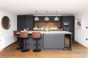 River Cabin Mills Cottage - From 450 Per Night