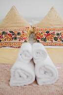 Corner House - Bright 2BD in Cheltenham