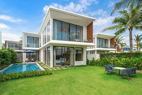 Aqua Vista Hoi An - Villas in Wyndham Royal Beachfront