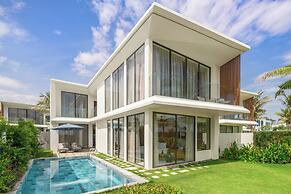 Aqua Vista Hoi An - Villas in Wyndham Royal Beachfront