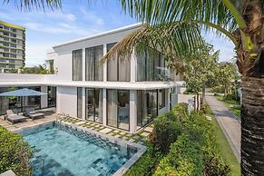 Aqua Vista Hoi An - Villas in Wyndham Royal Beachfront