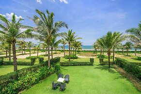 Aqua Vista Hoi An - Villas in Wyndham Royal Beachfront