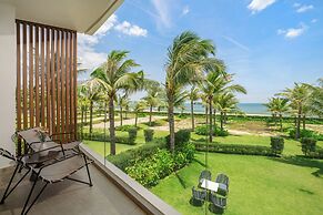 Aqua Vista Hoi An - Villas in Wyndham Royal Beachfront