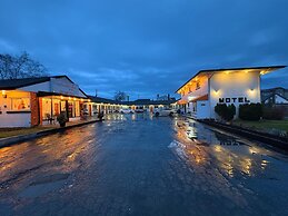 Confessions INN The Rain