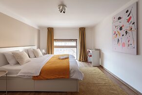 Luxury 5-bedrooms apart in Prague