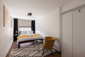 Luxury 5-bedrooms apart in Prague