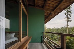 Hachi Homestay & Spa