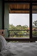 Hachi Homestay & Spa