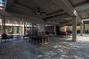 Hachi Homestay & Spa