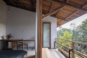 Hachi Homestay & Spa