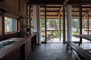 Hachi Homestay & Spa