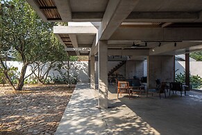 Hachi Homestay & Spa