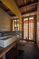 Hachi Homestay & Spa