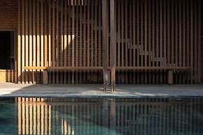 Hachi Homestay & Spa