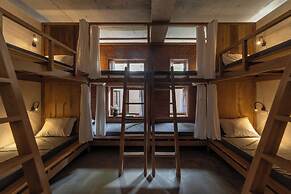 Hachi Homestay & Spa